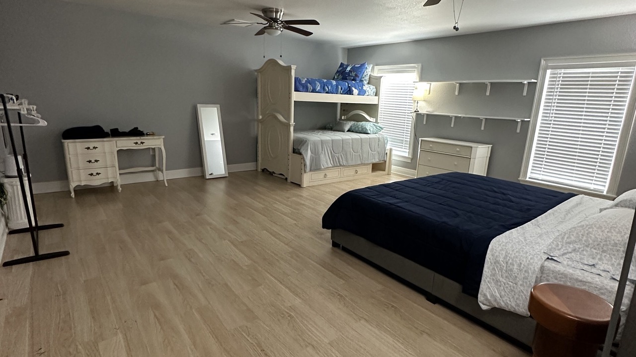 Photo of Bedroom in Sunshine
