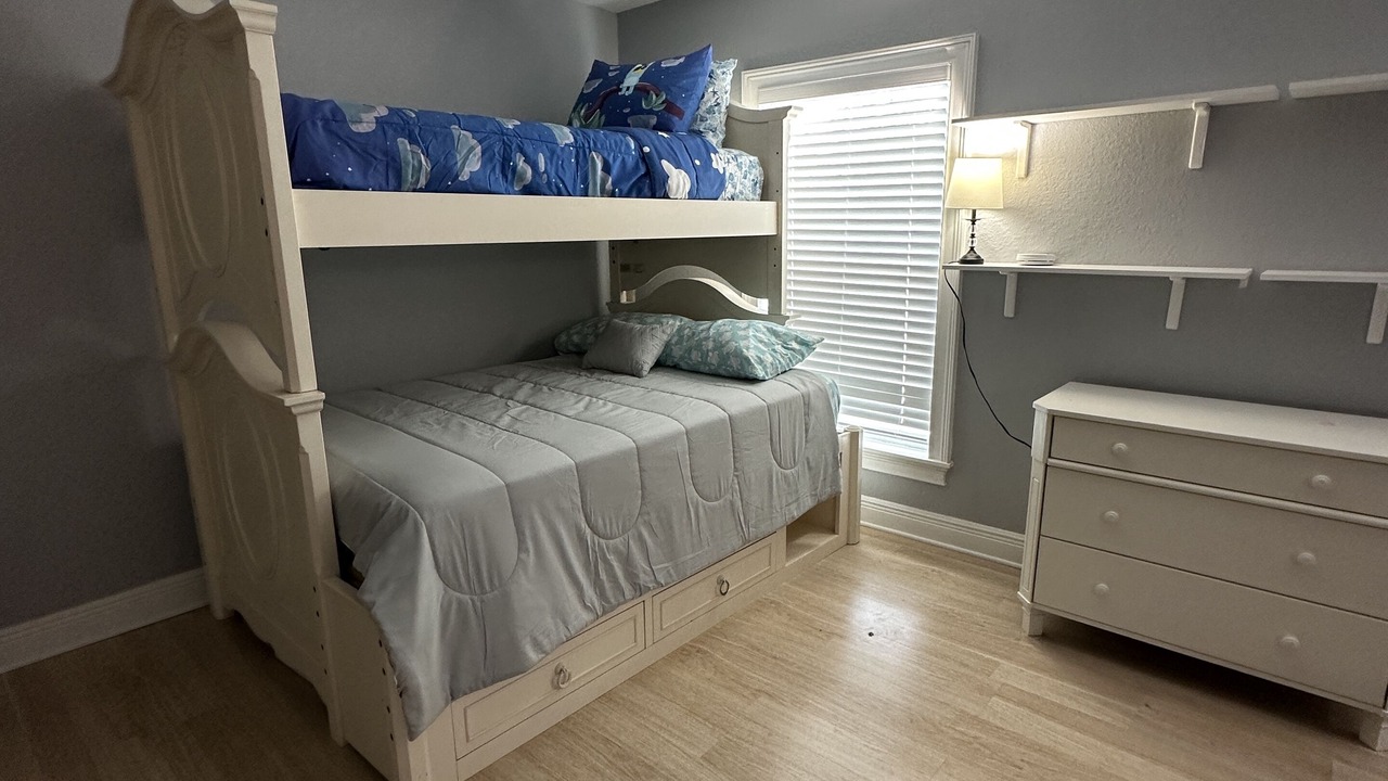 Photo of Bedroom in Sunshine