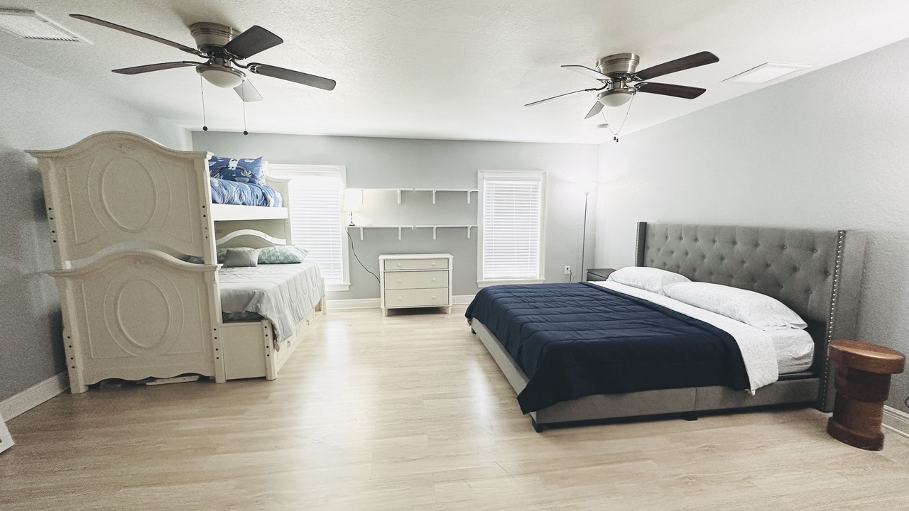 Photo of Bedroom in Sunshine