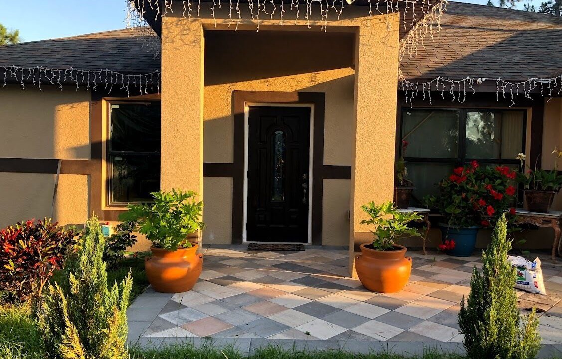 Photo of Outdoor in Sunshine