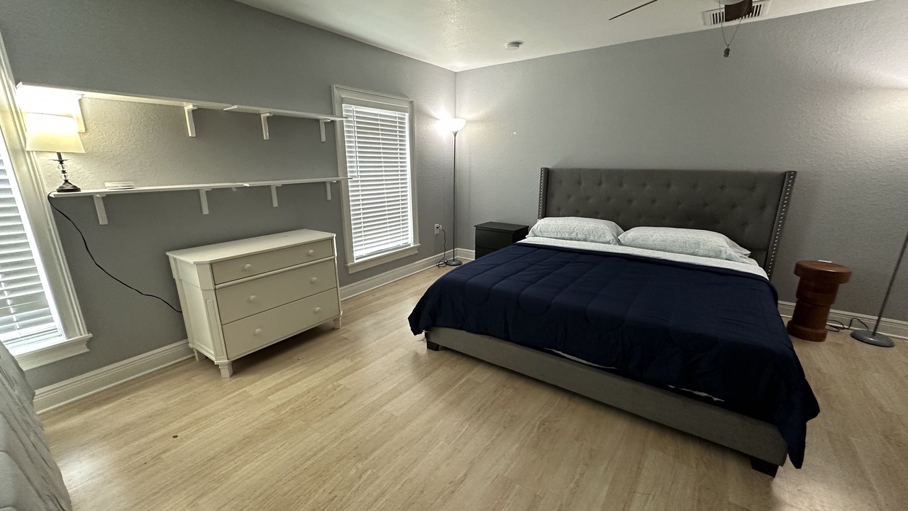 Photo of Bedroom in Sunshine