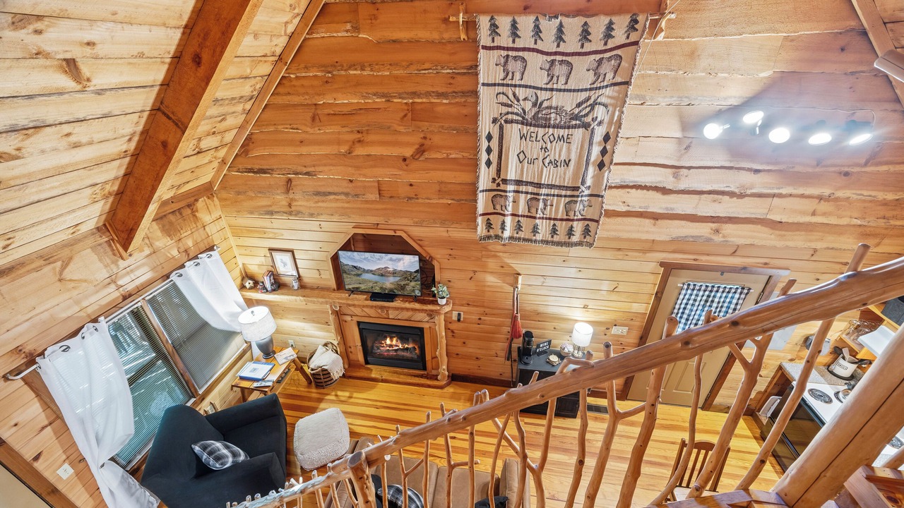 Photo of Livingroom in Dahlonega
