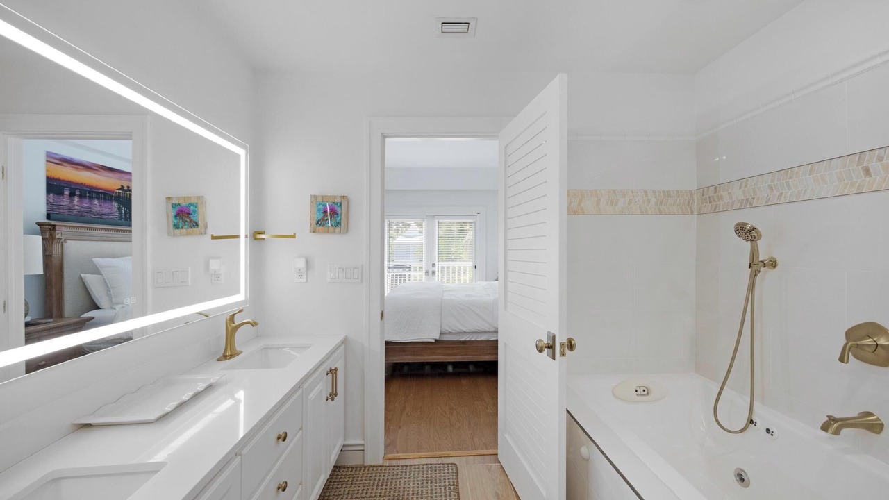 Photo of Bathroom in Bahama Village