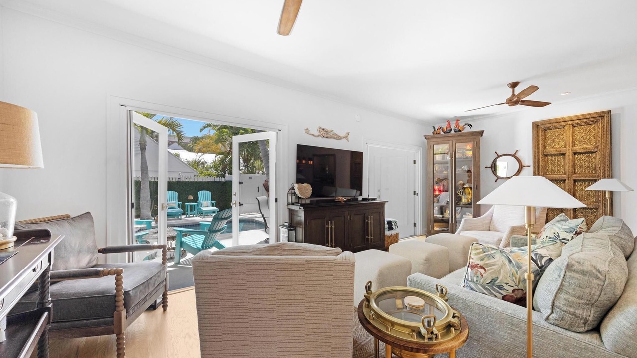 Photo of Livingroom in Bahama Village