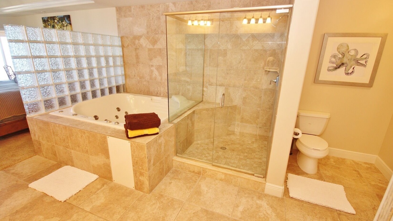 Photo of Bathroom in New Smyrna Beach