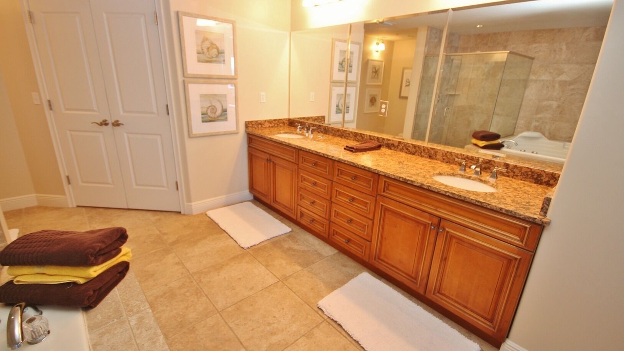 Photo of Bathroom in New Smyrna Beach