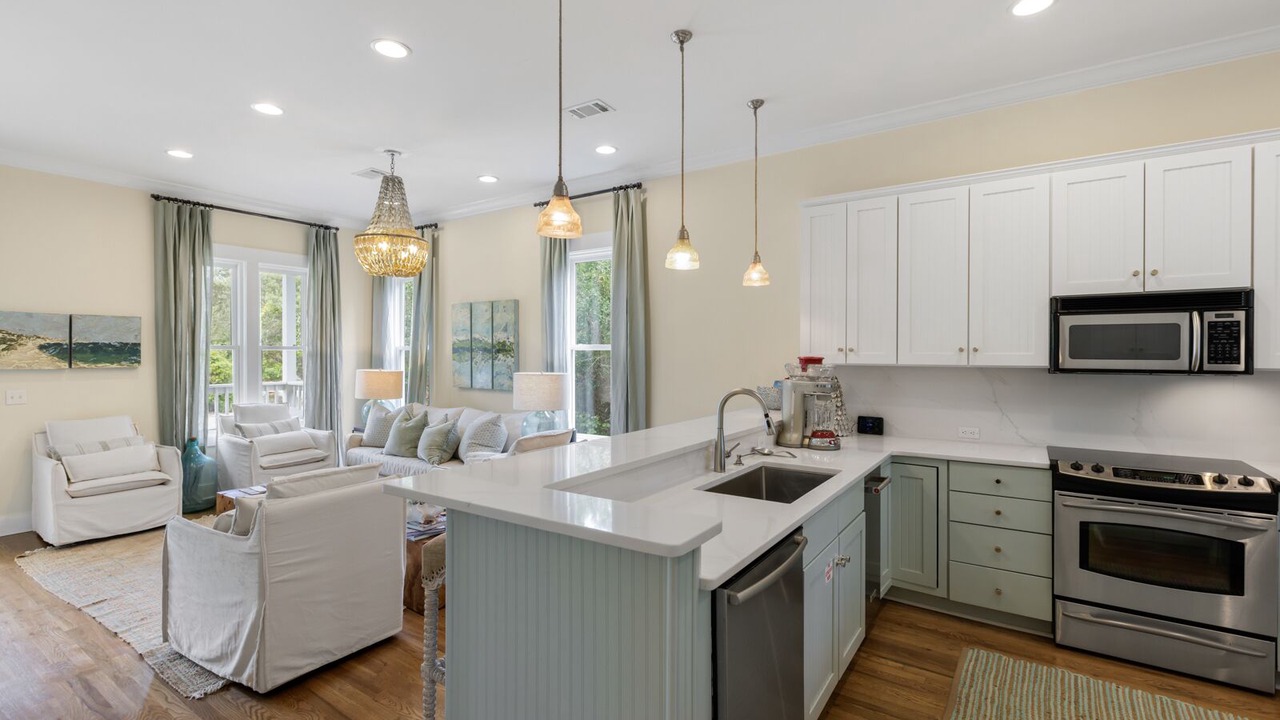 Photo of Kitchen in White's Gulfview