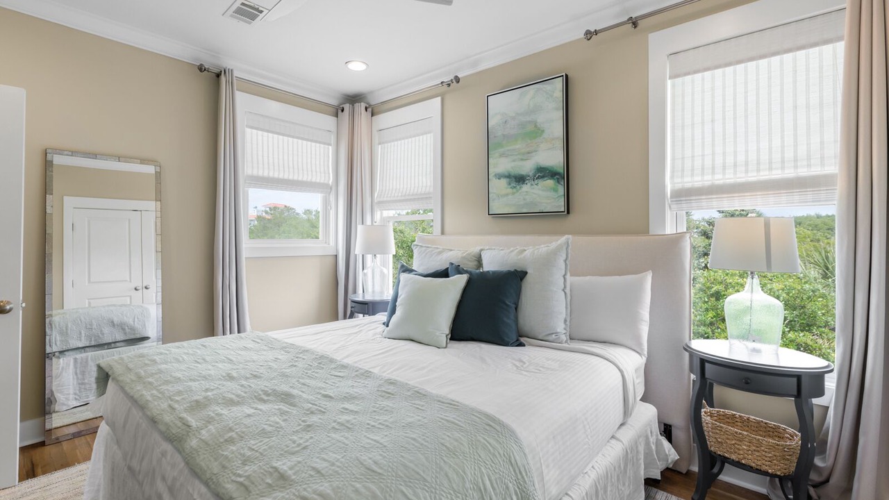 Photo of Bedroom in White's Gulfview