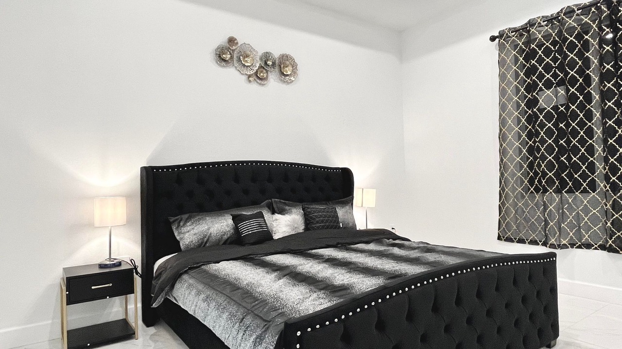Photo of Bedroom in Sunshine