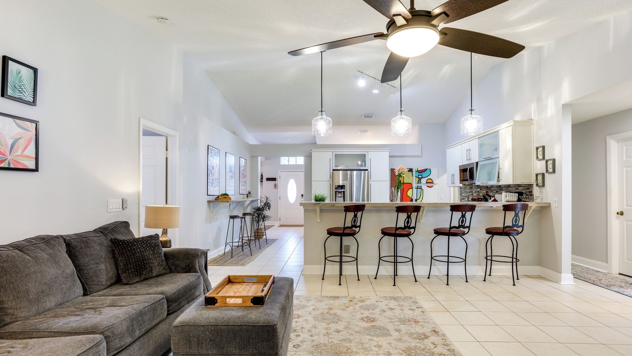 Photo of Livingroom in Jensen Beach
