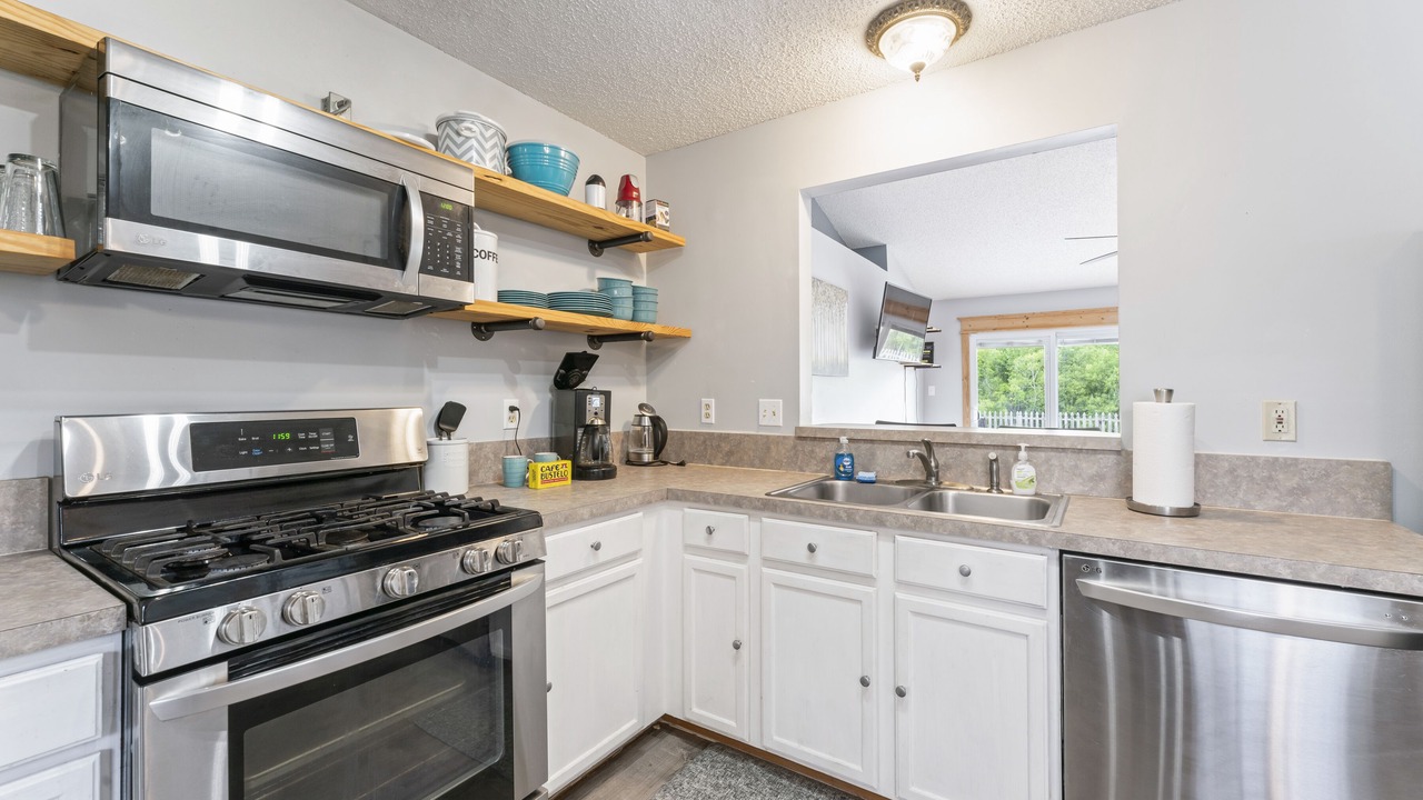 Photo of Kitchen in Sandalwood