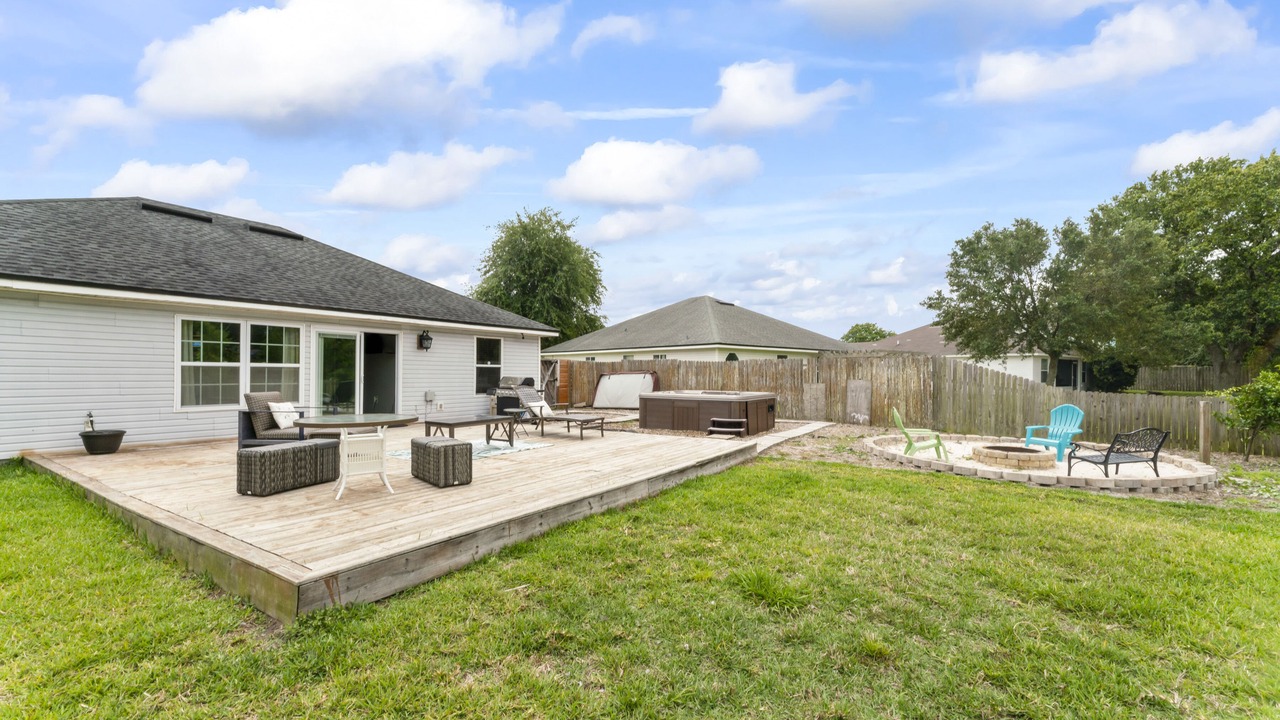 Photo of Patio Balcony in Sandalwood