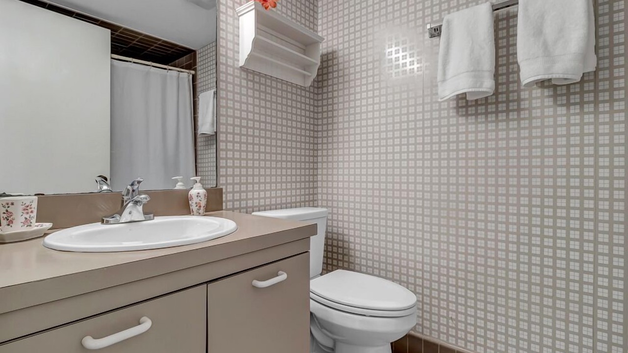 Photo of Bathroom in Sawgrass