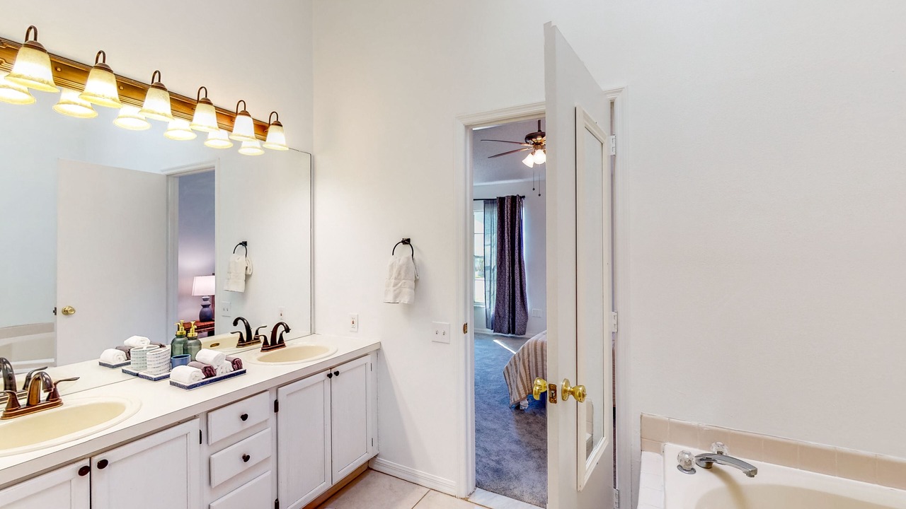 Photo of Bathroom in Casselberry