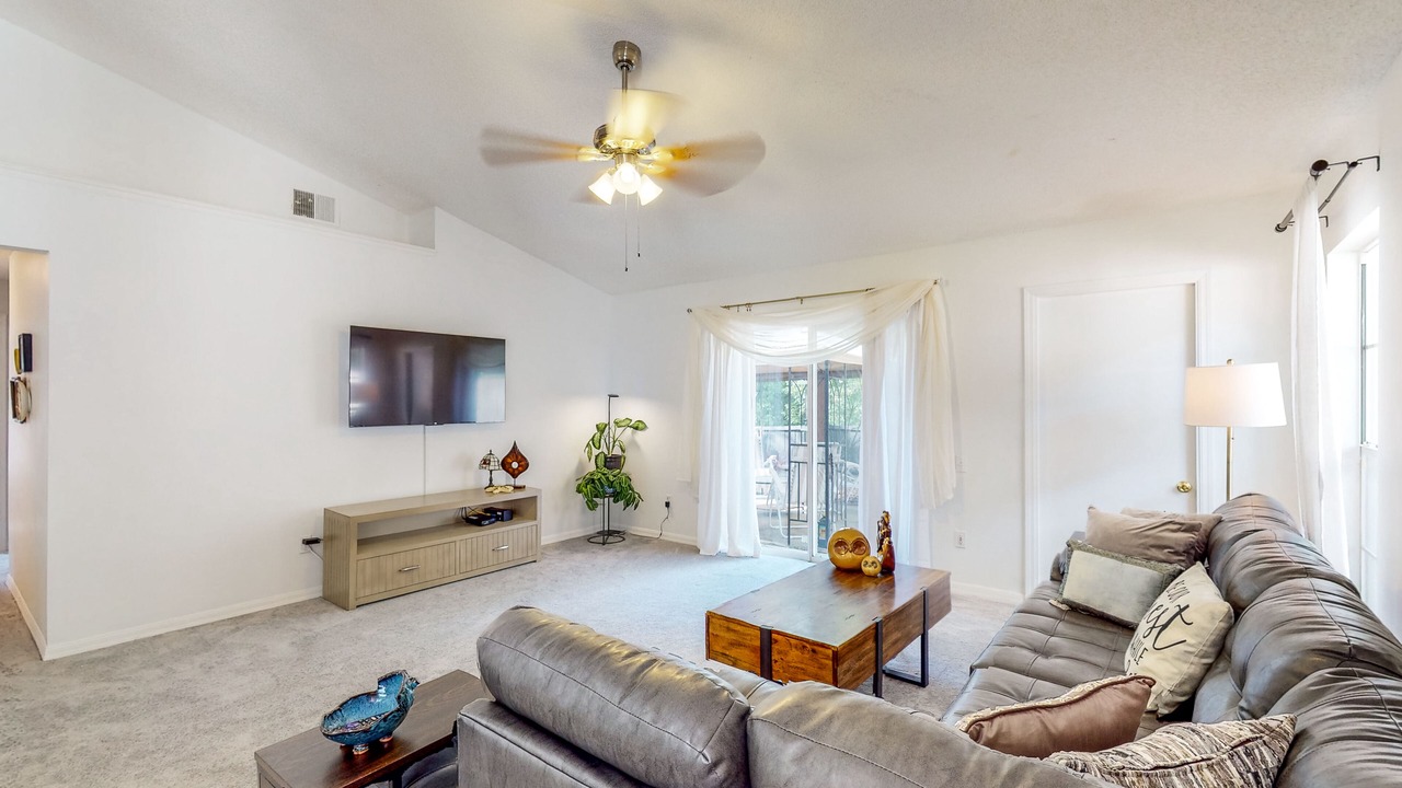Photo of Livingroom in Casselberry