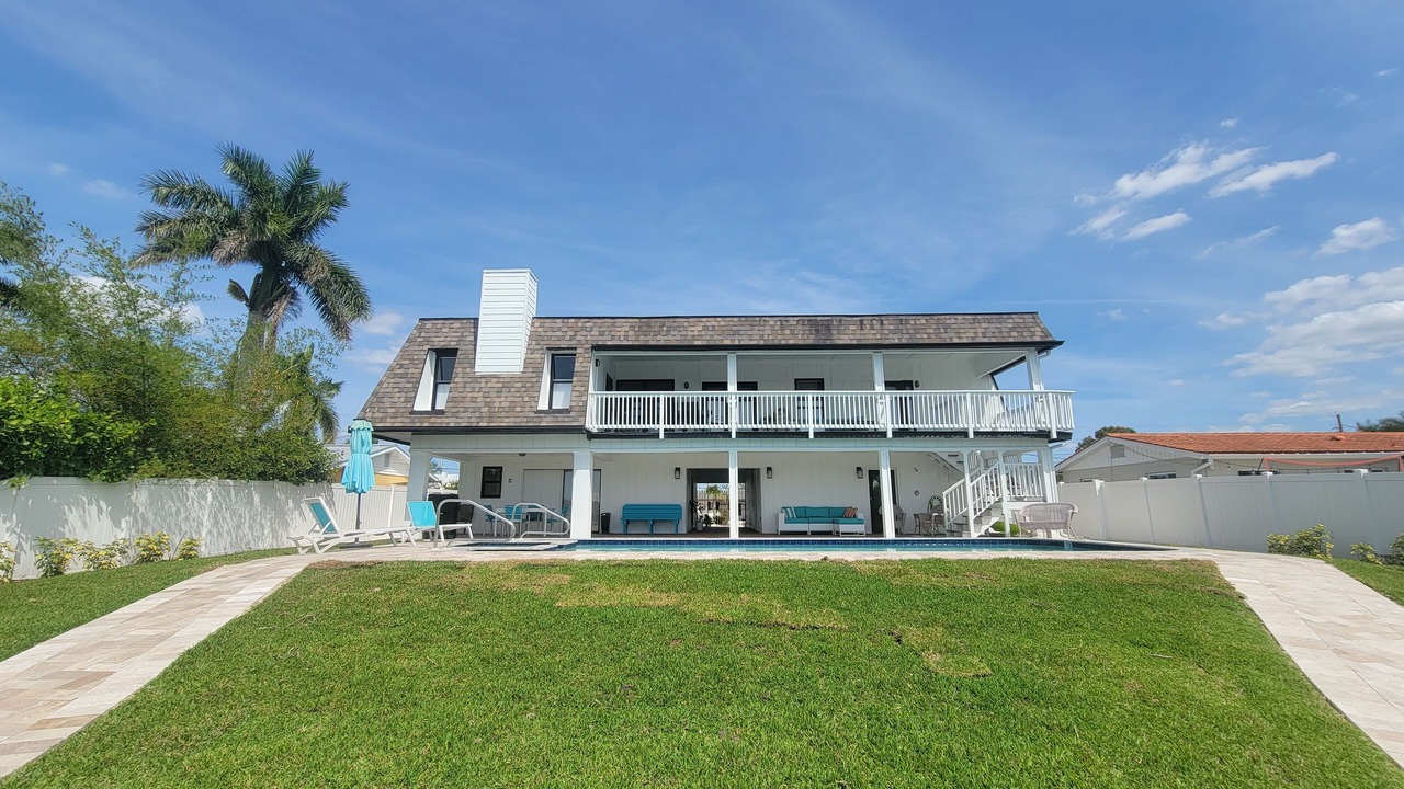 Photo of Outdoor in Bay Colony