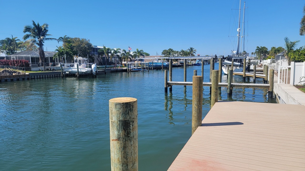 Photo of Others in Bay Colony