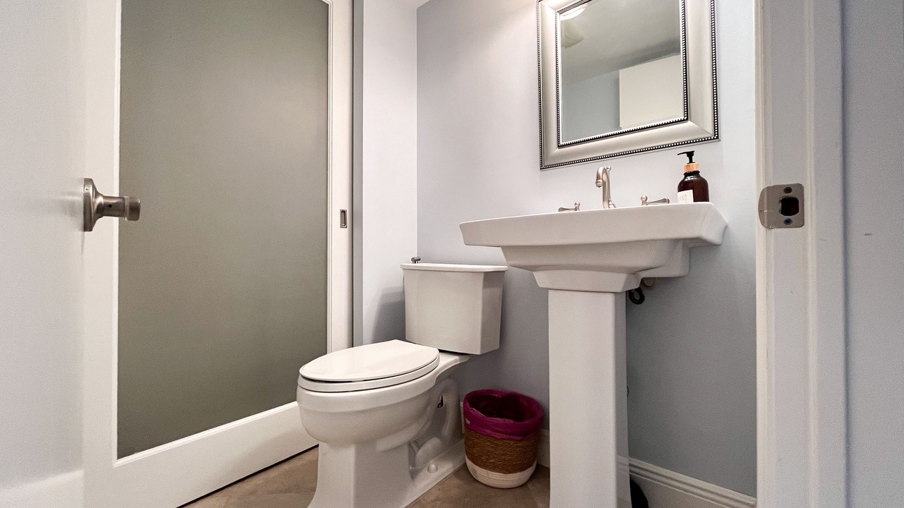 Photo of Bathroom in Coconut Grove
