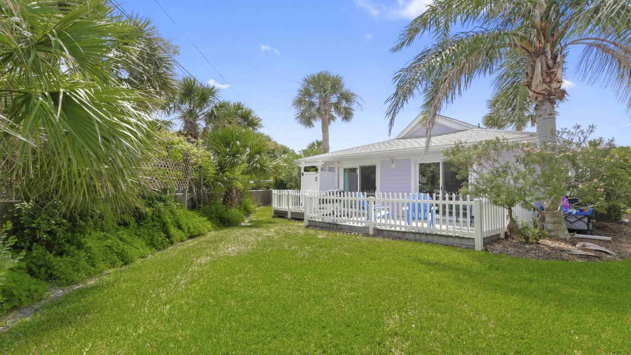 Photo of Outdoor in Surfcrest Village