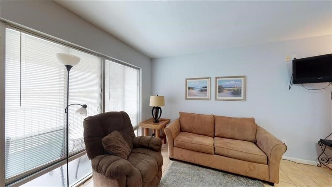 Photo of Livingroom in Isles of Capri
