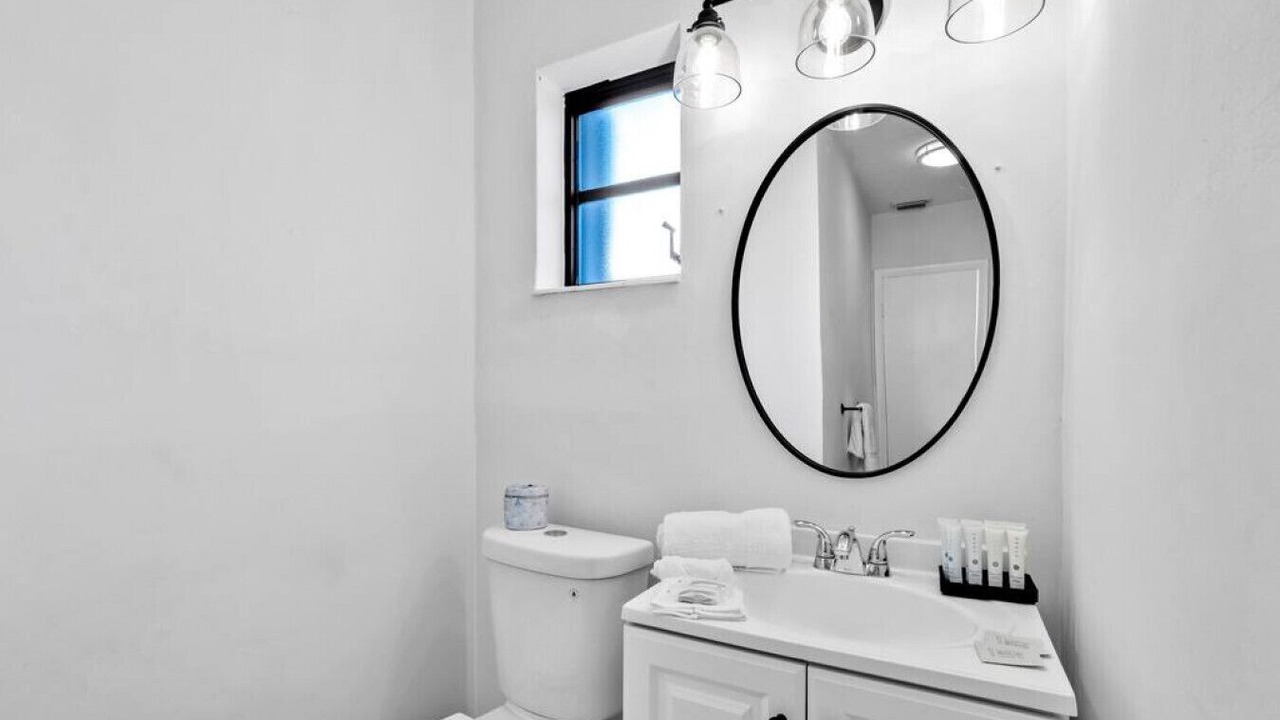 Photo of Bathroom in Driftwood