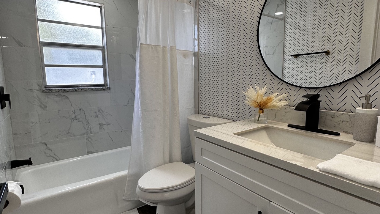 Photo of Bathroom in Downtown Zephyrhills