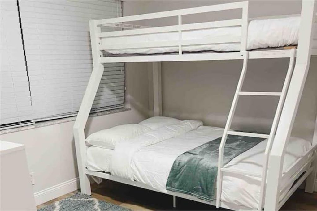 Photo of Bedroom in Tamarac