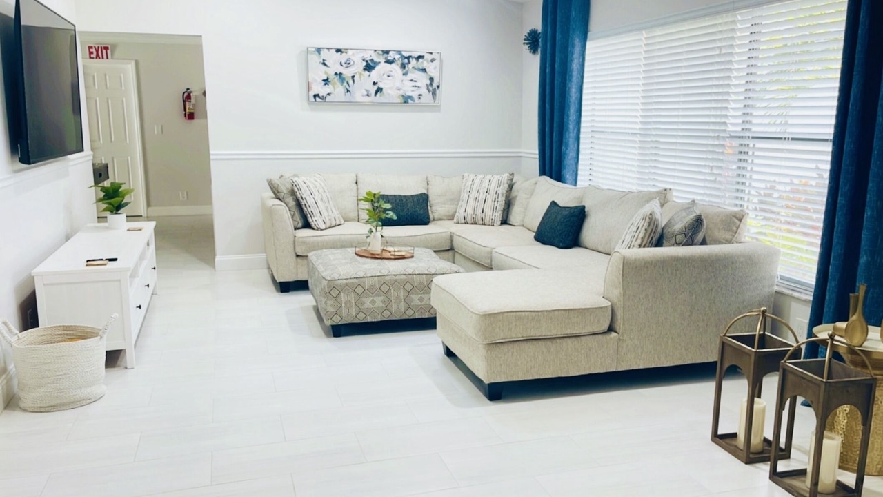 Photo of Livingroom in Tamarac