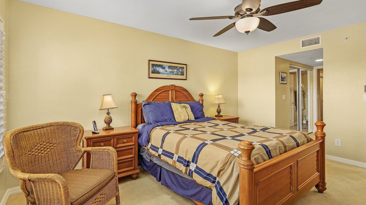 Photo of Bedroom in Bokeelia