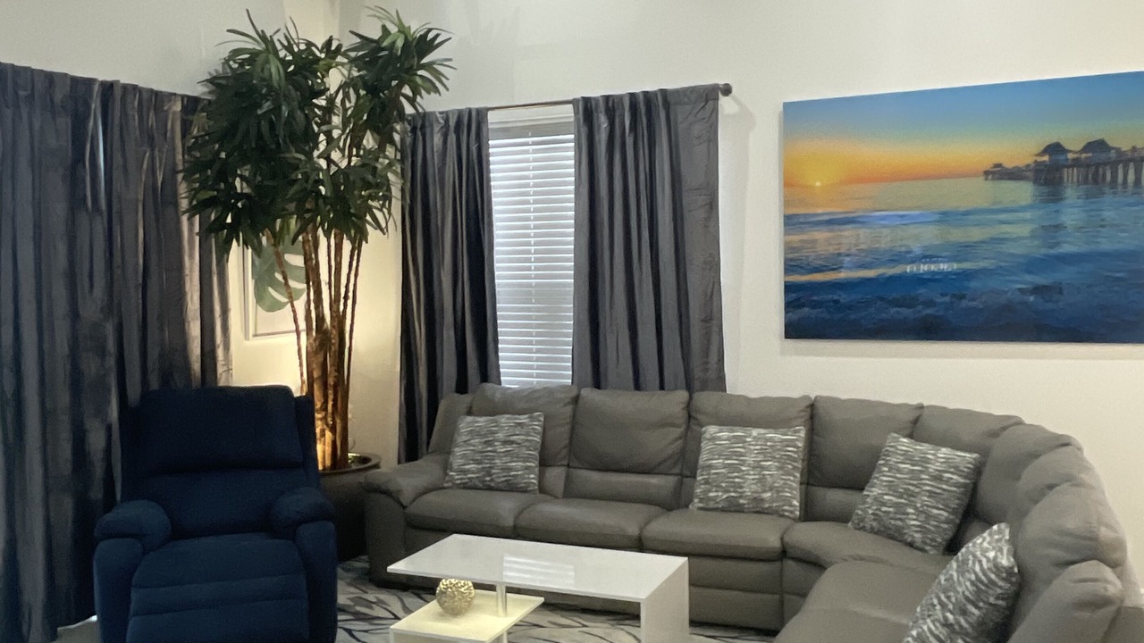 Photo of Livingroom in Ave Maria