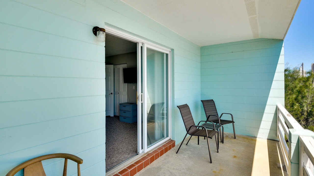 Photo of Patio Balcony in Ocean View Halifax Estates
