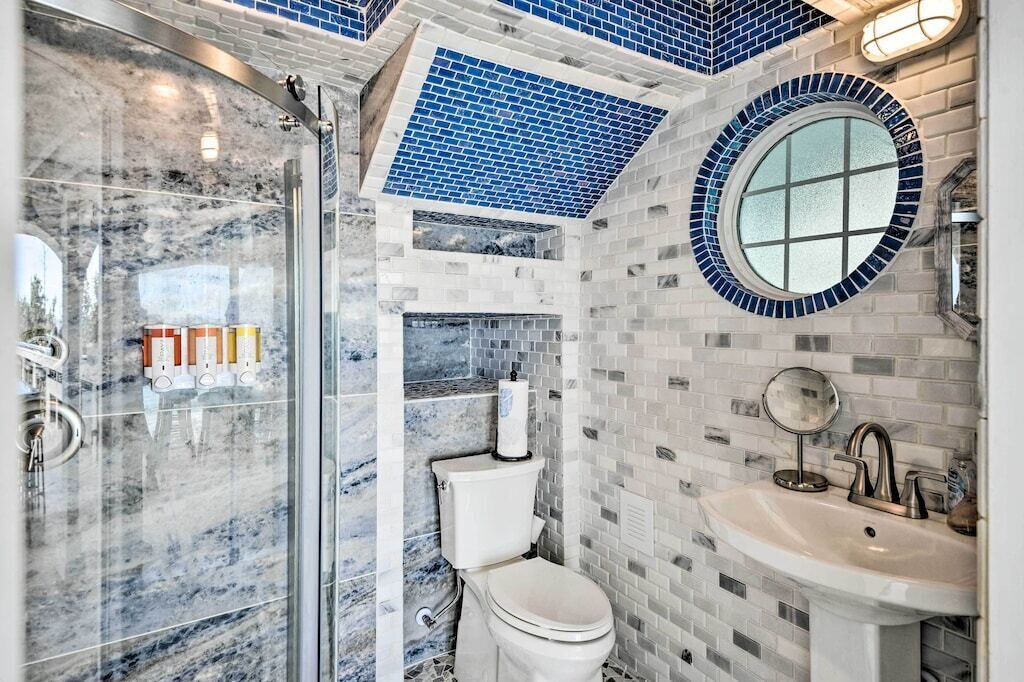 Photo of Bathroom in New Smyrna Beach