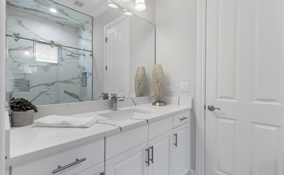 Photo of Bathroom in The Majors