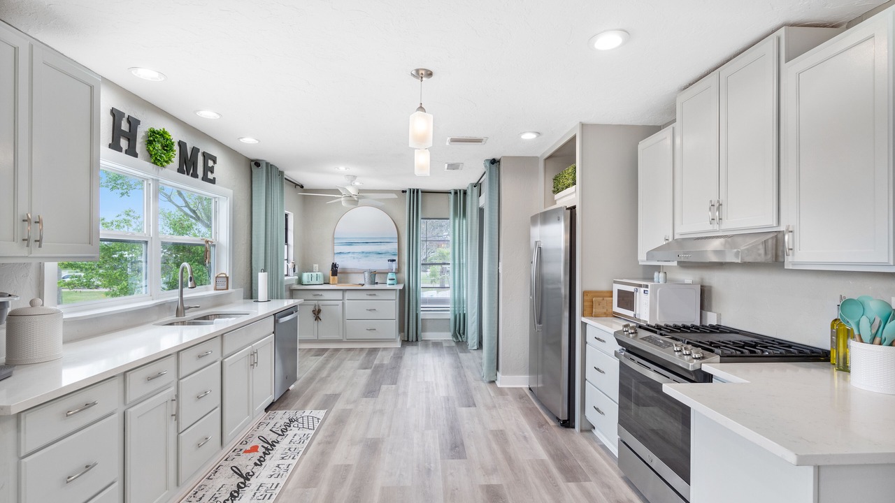 Photo of Kitchen in Bay Colony