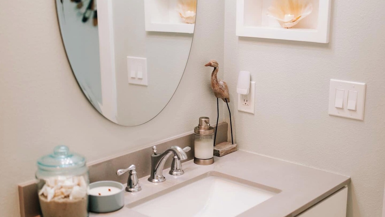 Photo of Bathroom in Downtown Dunedin