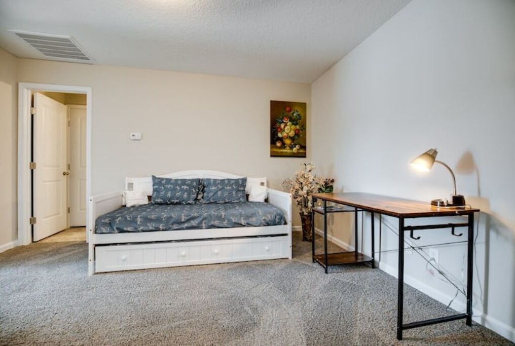 Photo of Bedroom in Hinesville