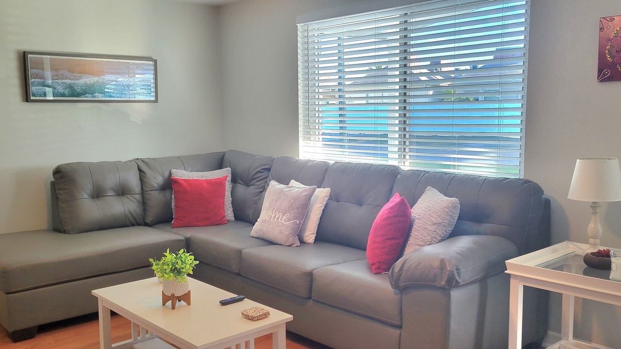 Photo of Livingroom in Tahitian Homes