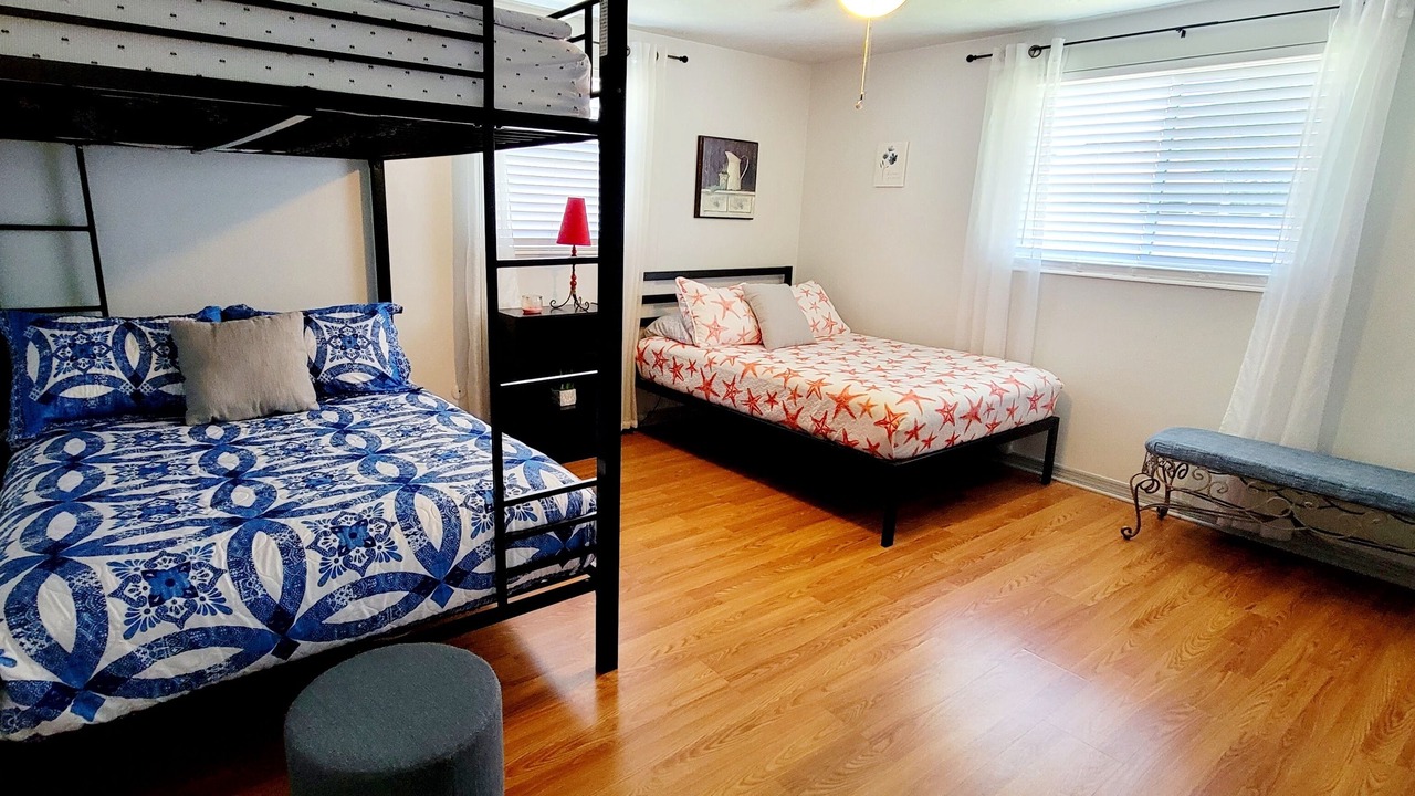 Photo of Bedroom in Tahitian Homes
