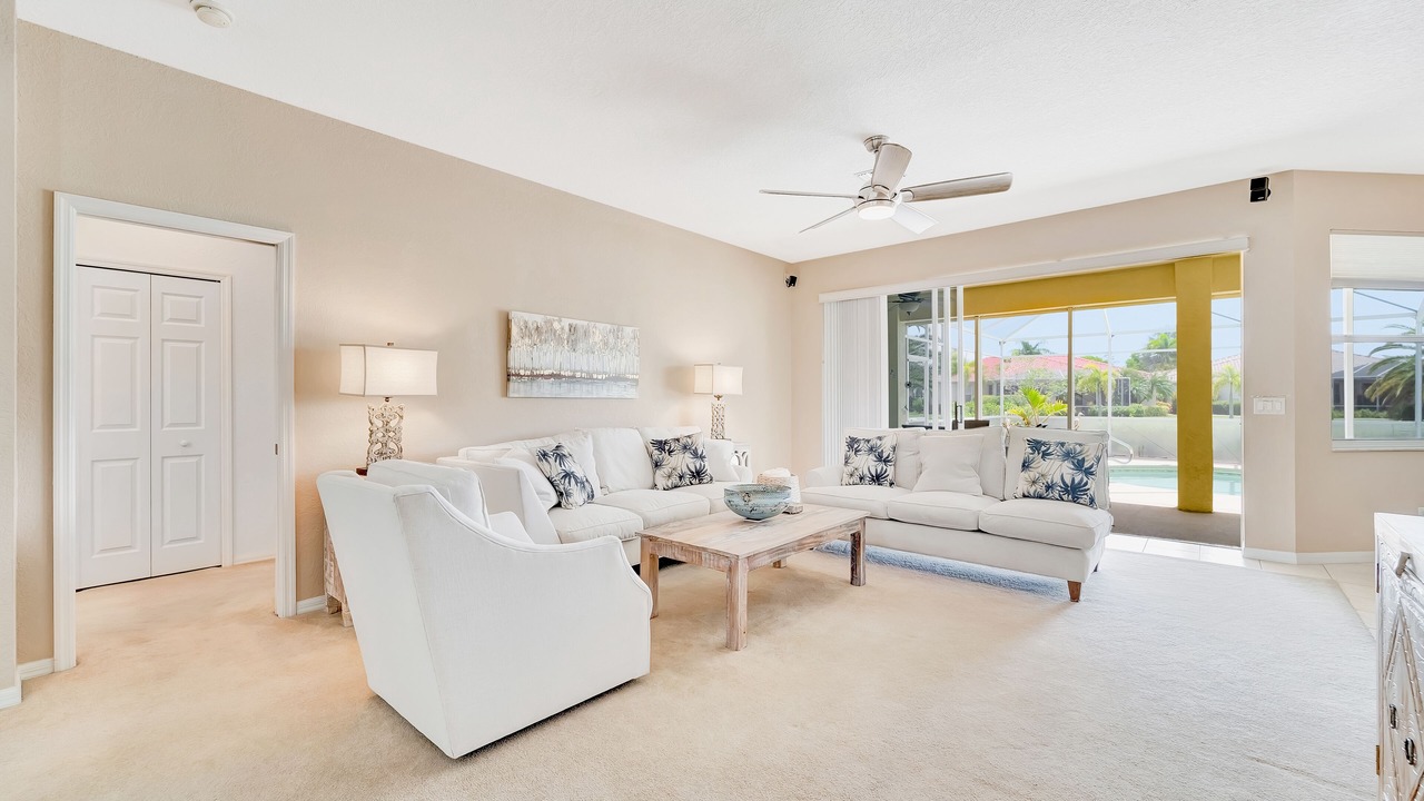 Photo of Livingroom in Herons Glen