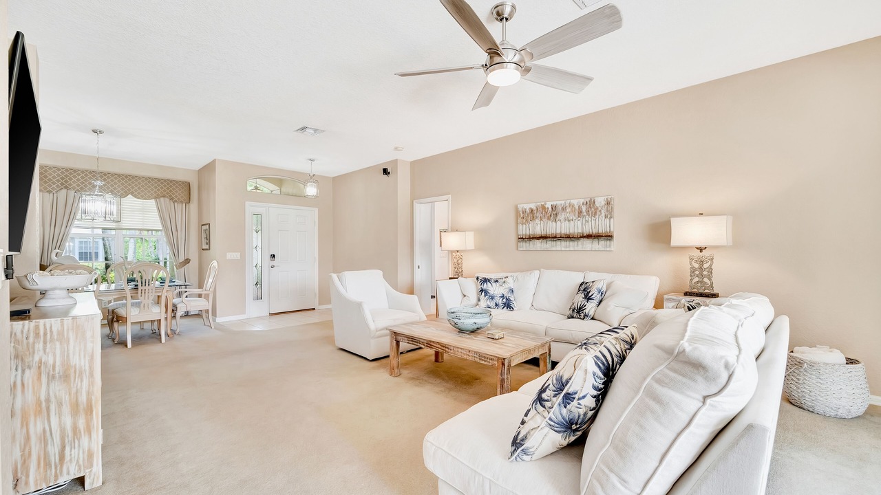 Photo of Livingroom in Herons Glen