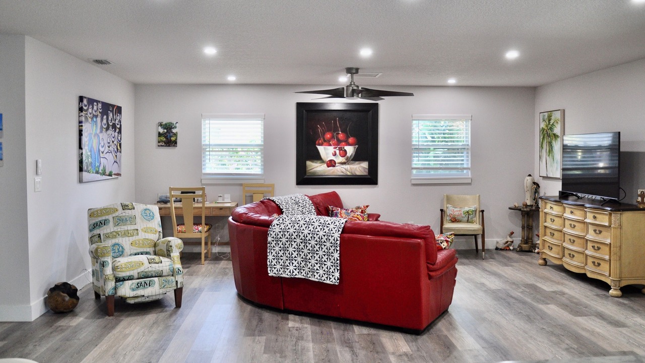 Photo of Livingroom in Indian Harbour Beach