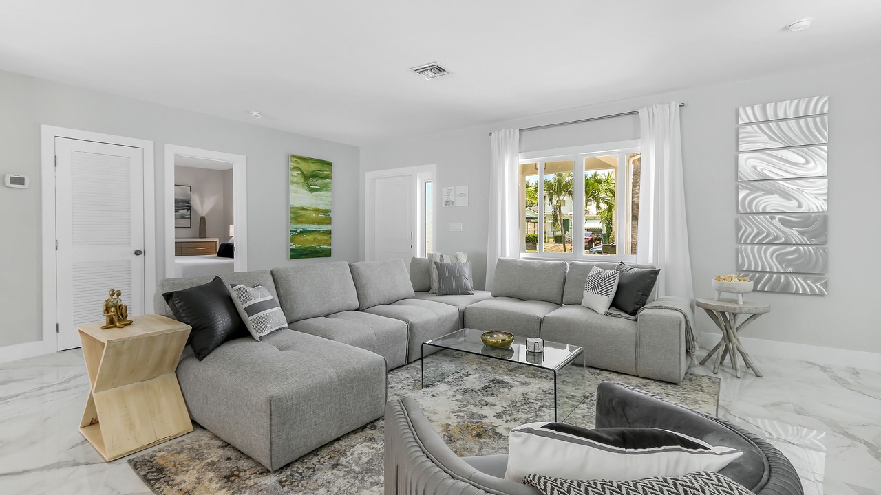 Photo of Bedroom in Lauderdale Beach