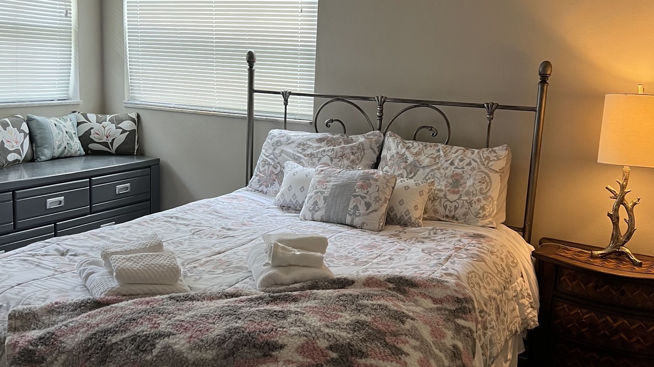 Photo of Bedroom in Forest City