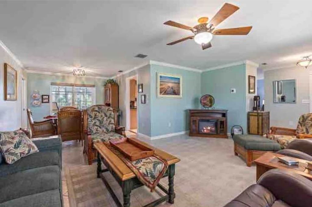 Photo of Livingroom in Laurel