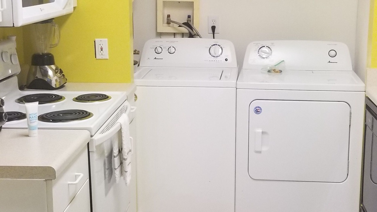 Photo of Kitchen in Weeki Wachee Gardens