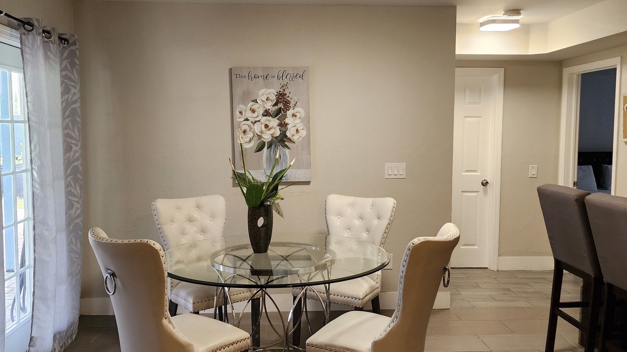 Photo of Livingroom in East Naples