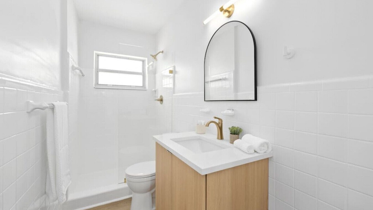 Photo of Bathroom in Parrot Cove