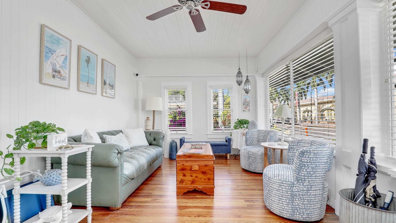 Photo of Livingroom in Fort Myers River District
