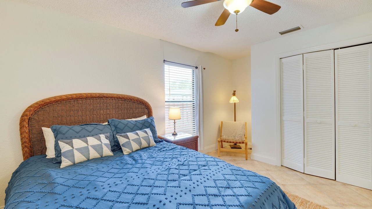 Photo of Bedroom in Cypress Gardens