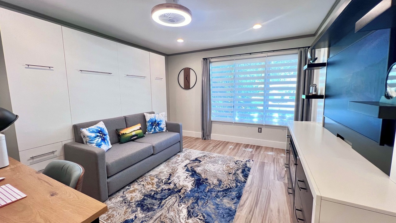 Photo of Livingroom in Palm Valley